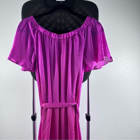 Trina Turk Women’s Elegant Purple Off-Shoulder Dress Size S - Picture 5 of 9